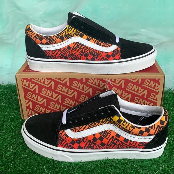 VANS OLD SKOOL LOGO FLAME Black/True White men’s - Picture 2 of 16